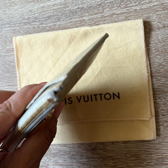 Louis Vuitton Poudre Monogram Vernis Pochette Cles Key and Change Holder Beige - Picture 9 of 17
